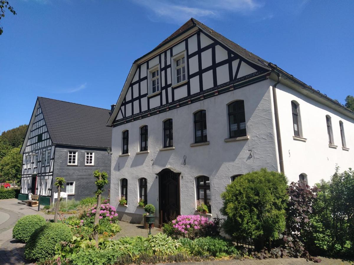 Ferienwohnung Sauerland Burgfenster Lennestadt Exteriör bild