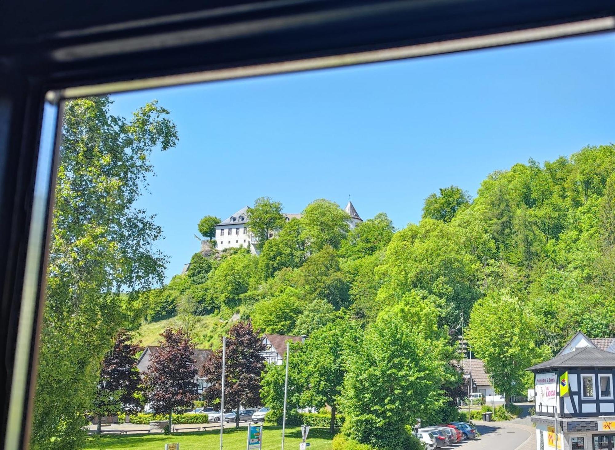 Ferienwohnung Sauerland Burgfenster Lennestadt Exteriör bild